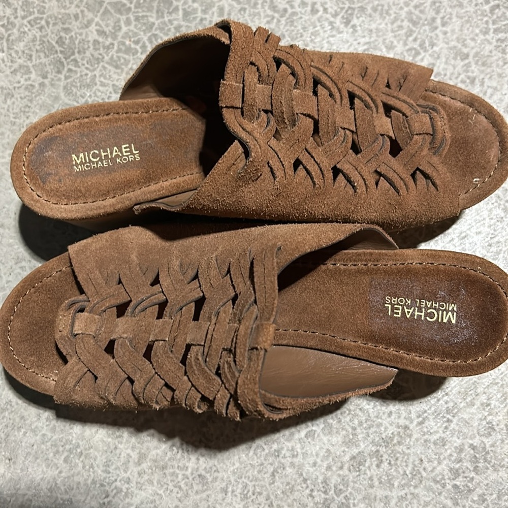 🤎Michael Kors suede slide